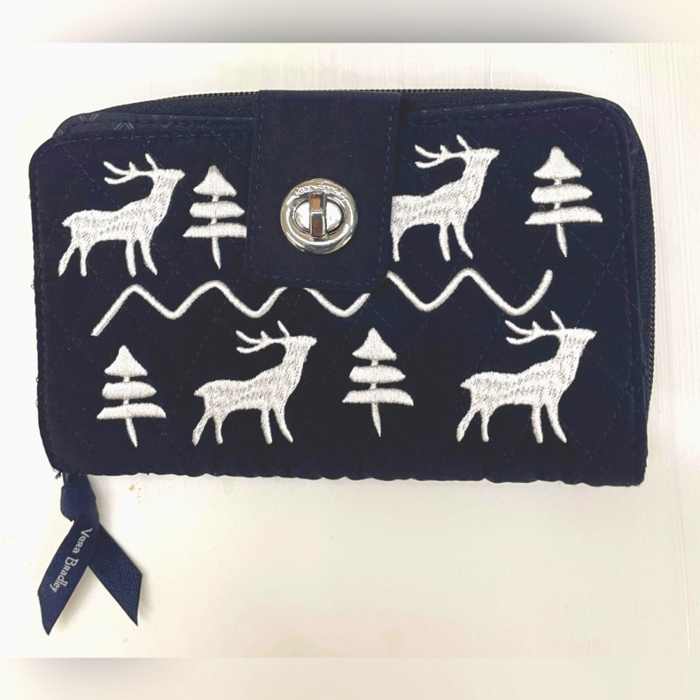 Vera Bradley Navy Blue RFID turnlock wallet merry mischief snow day print